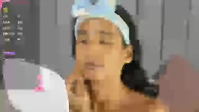 skyyfoxpraga online show from 01.26.25