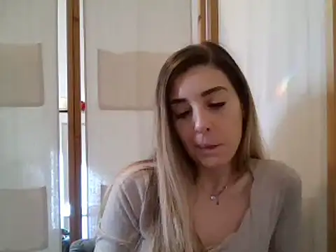 Snapshot of MissBella131 chatting on 01.24.25 MissBella131 online show from 01.24.25