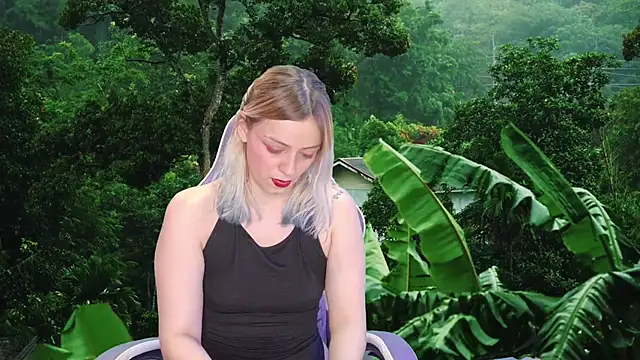 Snapshot of Dolce--Mia---Bianchi__07 chatting on 01.27.25 Dolce--Mia---Bianchi  07 online show from 01.27.25