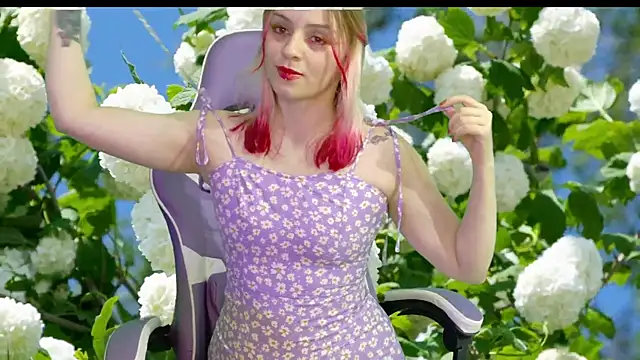 Snapshot of Dolce--Mia---Bianchi__07 chatting on 02.17.25 Dolce--Mia---Bianchi  07 online show from 02.17.25