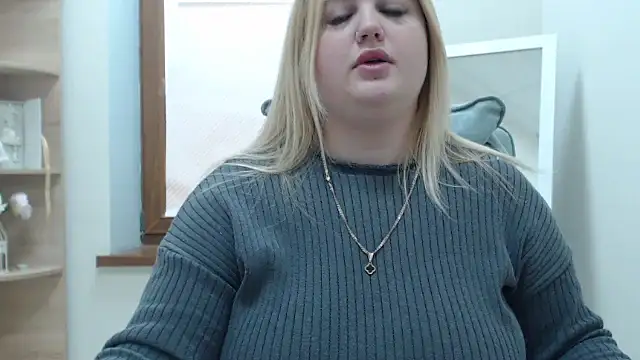 Snapshot of Doliss chatting on 02.07.26 Doliss online show from 02.07.26