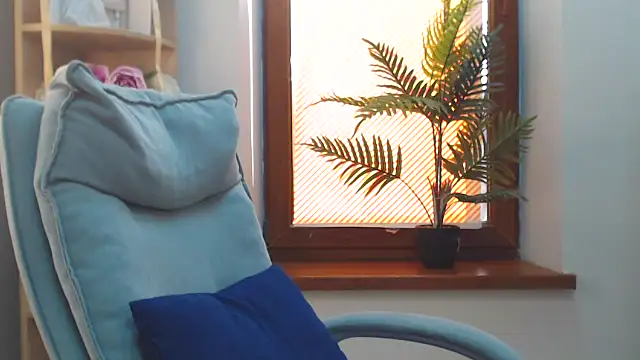 Snapshot of Doliss chatting on 02.24.26 Doliss online show from 02.24.26