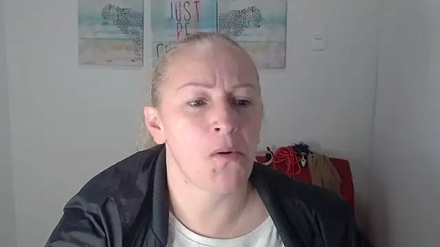 Snapshot of emperabigbootybigass chatting on 04.17.26 emperabigbootybigass online show from 04.17.26