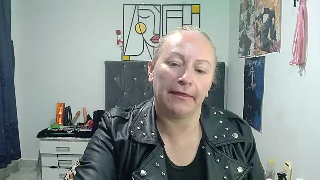 Snapshot of emperabigbootybigass chatting on 05.22.26 emperabigbootybigass online show from 05.22.26