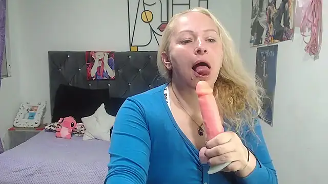emperabigbootybigass online show from 07.06.26