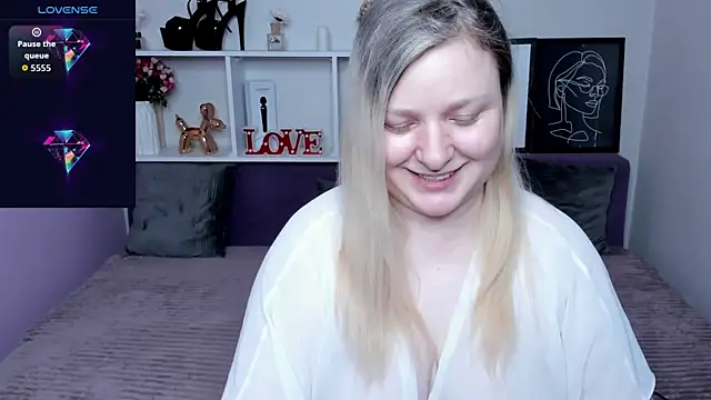 AnnaXCherri online show from 11.28.25