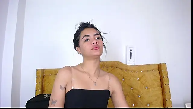 Snapshot of kihara_candy69 chatting on 05.28.26 kihara candy69 online show from 05.28.26