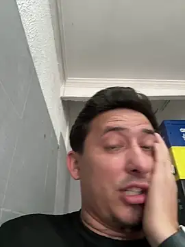 Snapshot of Farias8837 chatting on 10.29.25 Farias8837 online show from 10.29.25