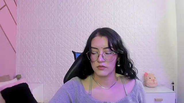 Snapshot of Violetaa_diazz chatting on 05.23.26 Violetaa diazz online show from 05.23.26