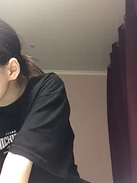 Snapshot of Milka23 chatting on 12.15.24 Milka23 online show from 12.15.24