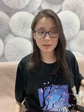 Snapshot of Milka23 chatting on 03.16.25 Milka23 online show from 03.16.25