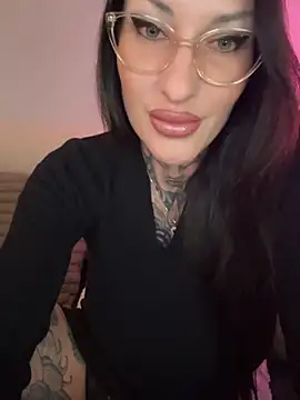 Snapshot of MeganWitch chatting on 05.14.26 MeganWitch online show from 05.14.26