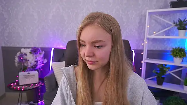 EmilySunshineS online show from 11.19.25