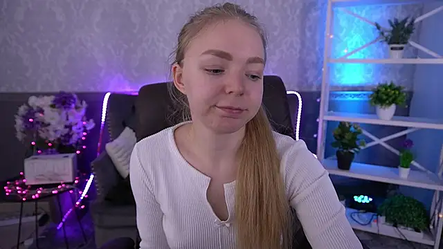 EmilySunshineS online show from 12.04.25