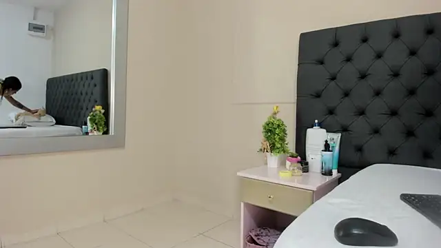  candy jade  online show from 04.14.26