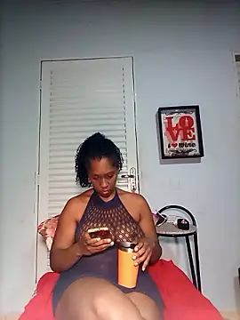 Luhma hot online show from 12.04.24