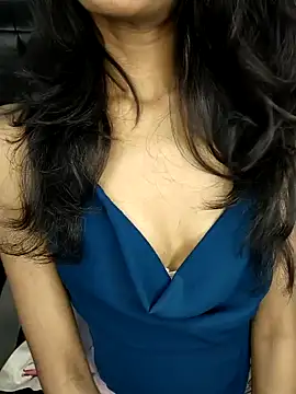 glam goddess online show from 01.04.25