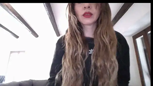 Snapshot of KarolinaReaper chatting on 03.22.26 KarolinaReaper online show from 03.22.26