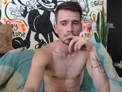 roystonee01 online show from 09.14.25