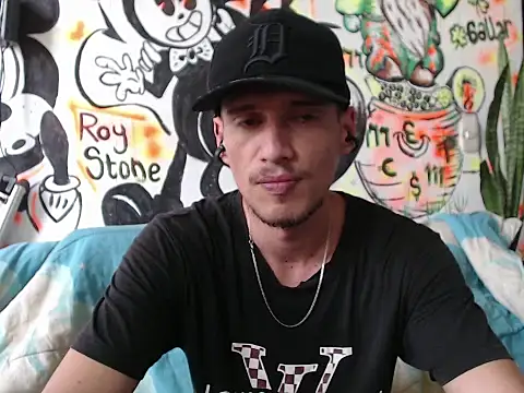 roystonee01 online show from 09.16.25