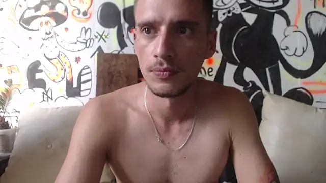 roystonee01 online show from 11.09.25