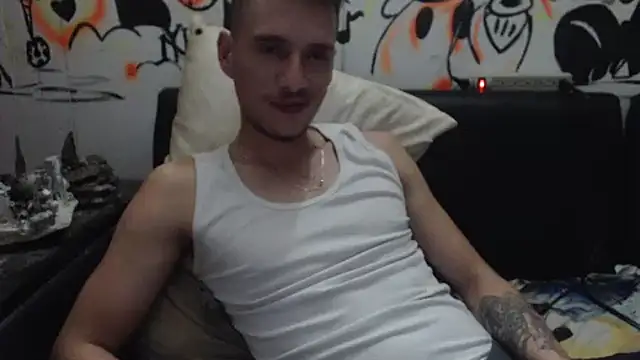 roystonee01 online show from 02.24.26