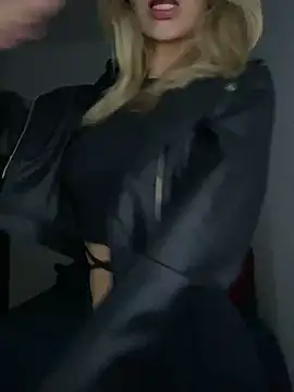 Carolinen online show from 02.08.25