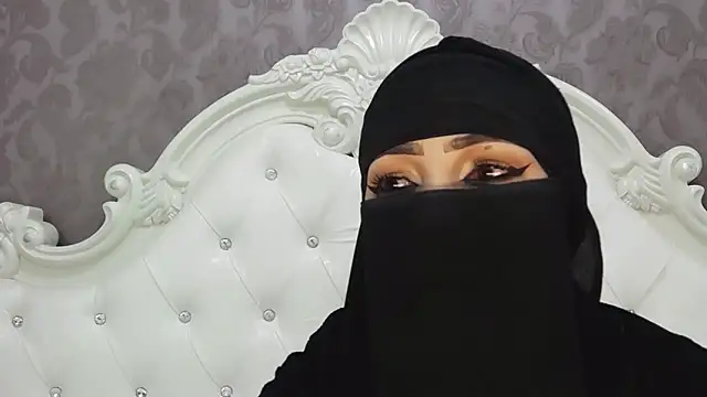 Snapshot of Hajar_Kar chatting on 04.28.26 Hajar Kar online show from 04.28.26