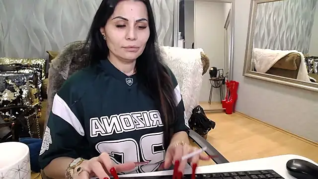 Sara Poison online show from 03.31.26