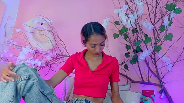 Charlotte Love10 online show from 04.07.26