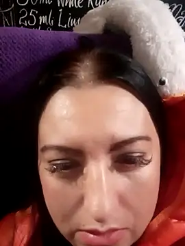 Veronica-Celie online show from 10.22.25