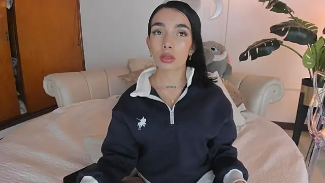 Mollymoon1 online show from 04.01.26