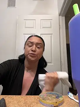 Snapshot of AlyssiaAmoreXO chatting on 10.10.25 AlyssiaAmoreXO online show from 10.10.25