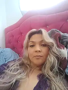 Snapshot of MalorySweet chatting on 03.02.25 MalorySweet online show from 03.02.25