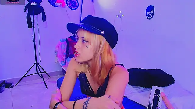 lizeth darks online show from 12.21.24