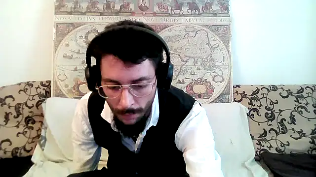 Snapshot of casualtimepassenger chatting on 03.03.25 casualtimepassenger online show from 03.03.25