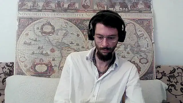 Snapshot of casualtimepassenger chatting on 03.05.25 casualtimepassenger online show from 03.05.25
