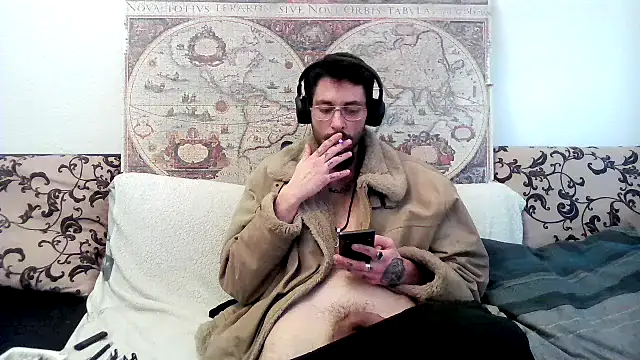 Snapshot of casualtimepassenger chatting on 03.07.25 casualtimepassenger online show from 03.07.25