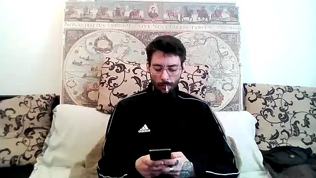 Snapshot of casualtimepassenger chatting on 03.10.25 casualtimepassenger online show from 03.10.25