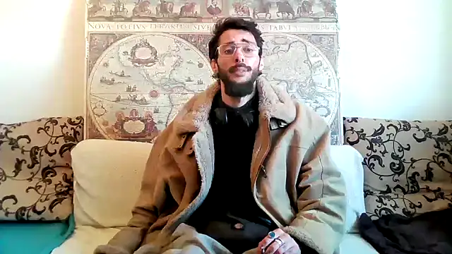Snapshot of casualtimepassenger chatting on 03.18.25 casualtimepassenger online show from 03.18.25