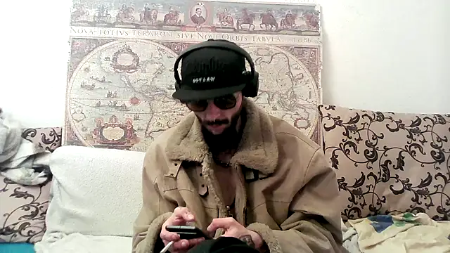 Snapshot of casualtimepassenger chatting on 03.21.25 casualtimepassenger online show from 03.21.25