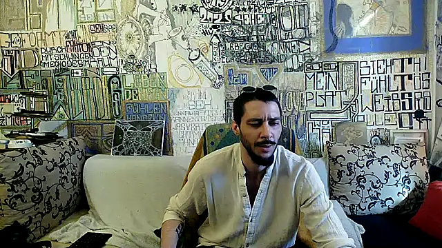 Snapshot of casualtimepassenger chatting on 04.22.26 casualtimepassenger online show from 04.22.26