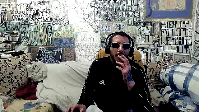 Snapshot of casualtimepassenger chatting on 05.01.26 casualtimepassenger online show from 05.01.26