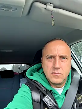 Snapshot of Lecatore80 chatting on 10.12.25 Lecatore80 online show from 10.12.25