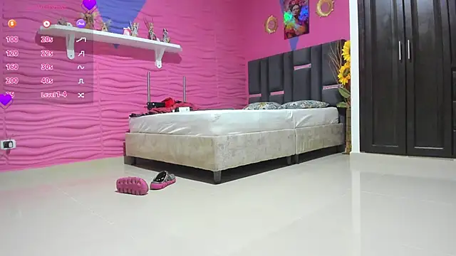 Snapshot of valeria_hurtado chatting on 03.06.25 valeria hurtado online show from 03.06.25