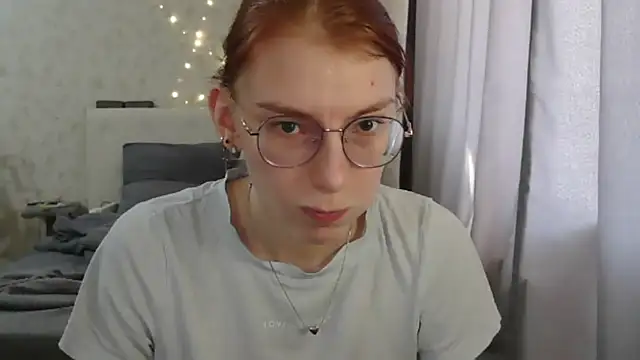 Snapshot of KateBunny chatting on 05.19.26 KateBunny online show from 05.19.26