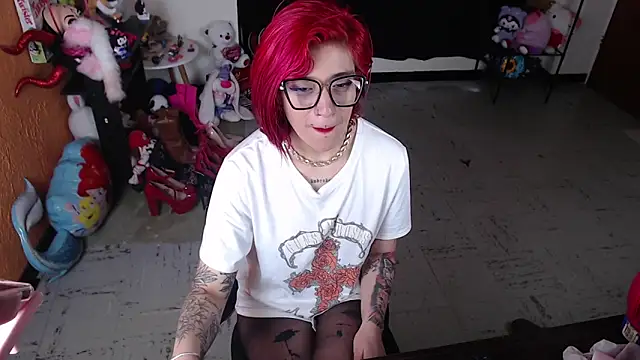 MissMiia2 online show from 02.10.25