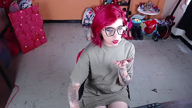 MissMiia2 online show from 03.03.25