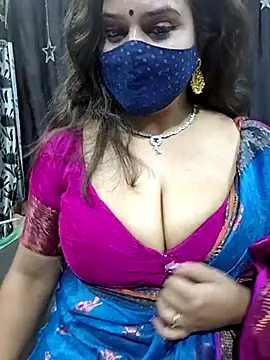 Snapshot of AzadPanchi2024 chatting on 02.19.25 AzadPanchi2024 online show from 02.19.25