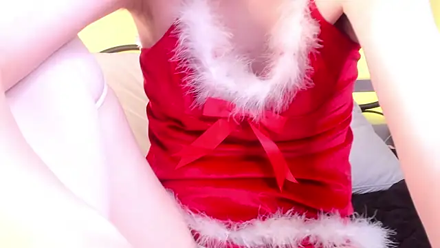 LilianSwall online show from 12.23.24